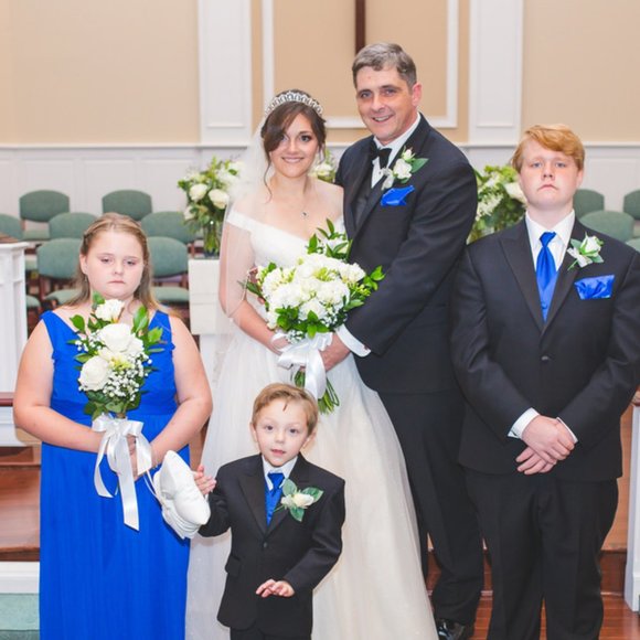 Meet your Posher, Hannah - Picture 3 of 3